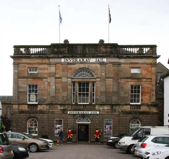 frontside of the Inveraray jail.